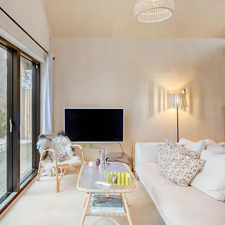 2 Bedroom Lovely In Dom wakacyjny *
